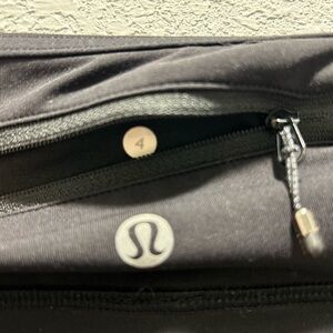 lululemon athletica Black capris sz:4